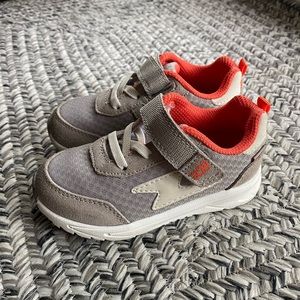 Stride Rite made2play Zips Runner Toddler sneaker shoe size 7.5W